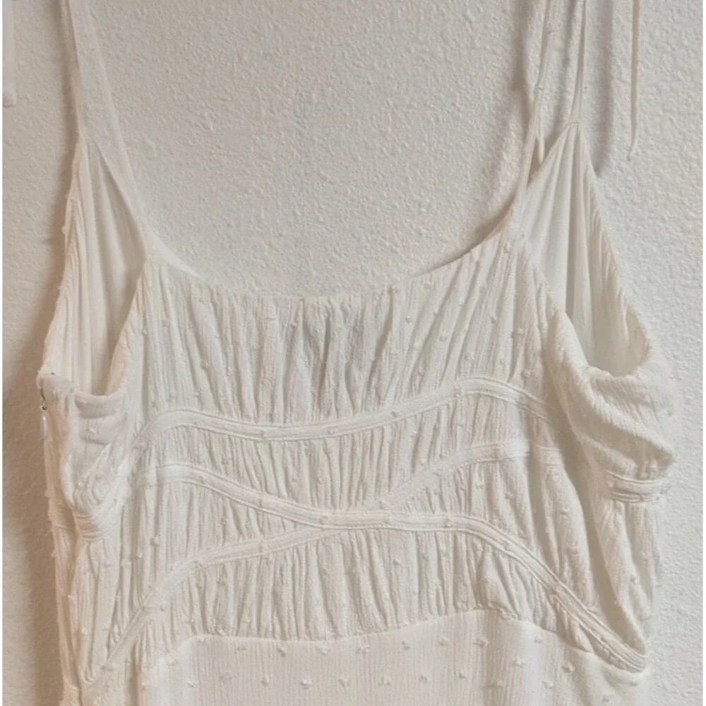 Women's PAIGE Inesa White Crinkle Ruffle Midi Dress Size Medium - Picture 9 of 16
